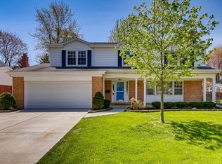 2017 E Saint James St, Arlington Heights, IL