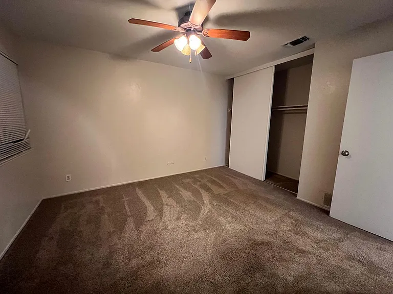 4727 N Cedar Ave #102 — Photo 17