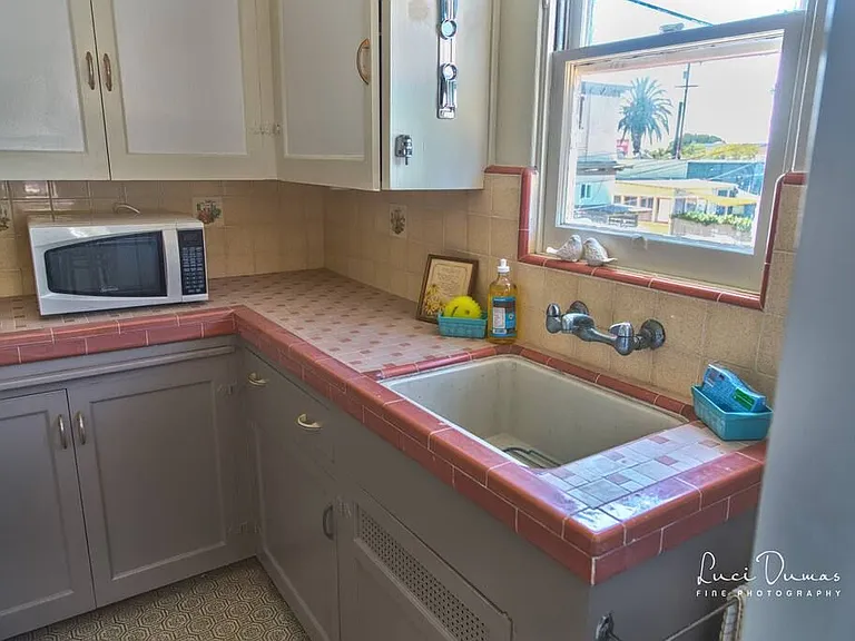 2963 Hawthorn St #1 — Photo 7