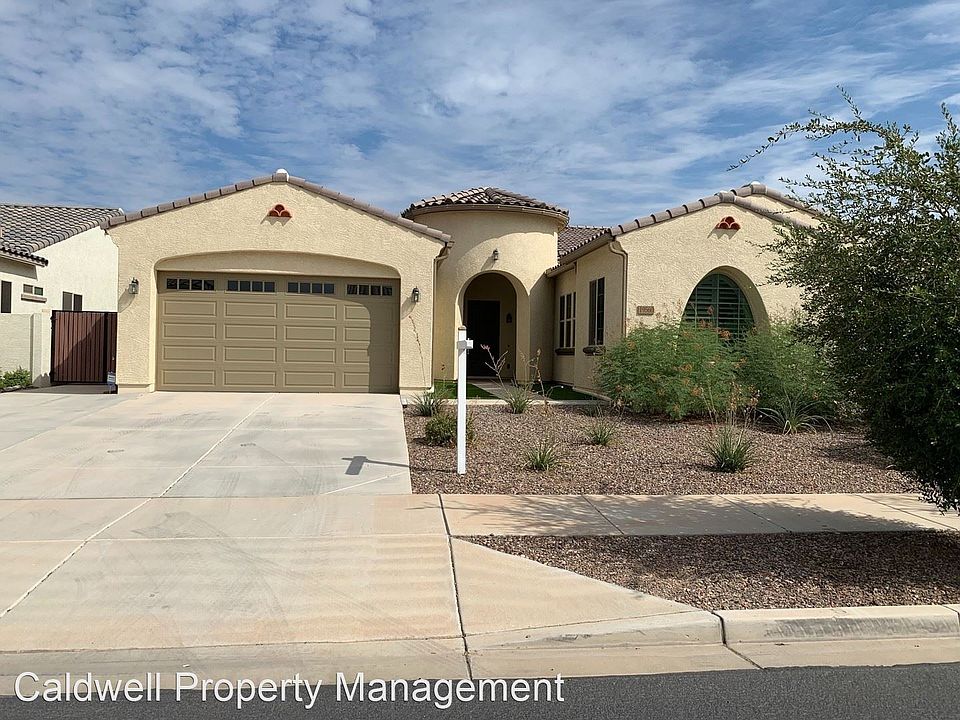 1st image of 19560 E Apricot Ln
