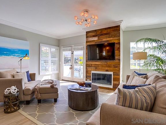 3rd image of 3994 Riviera Dr Unit A