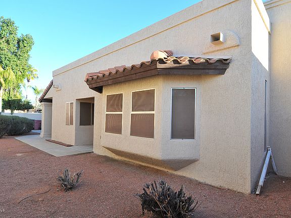 3rd image of 11112 N 109th Way
