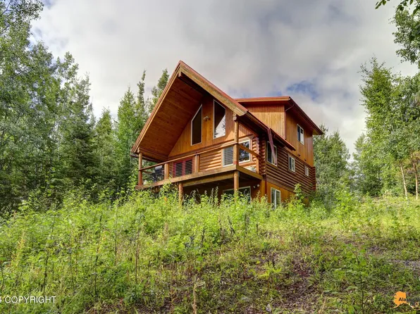 705 N Knob Hill Ct, Wasilla, AK 99623
