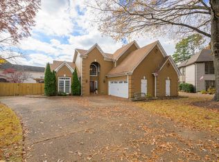 8793 Gainesway Dr, Germantown, TN 38138