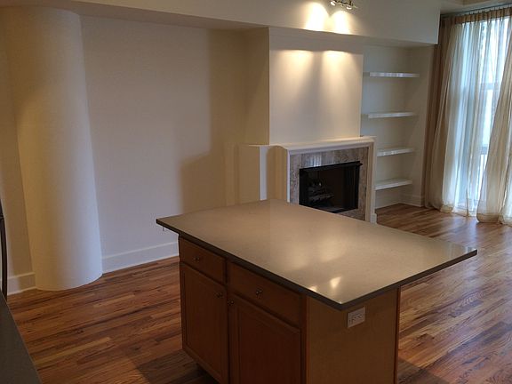 5th image of 165 N Canal St APT 610
