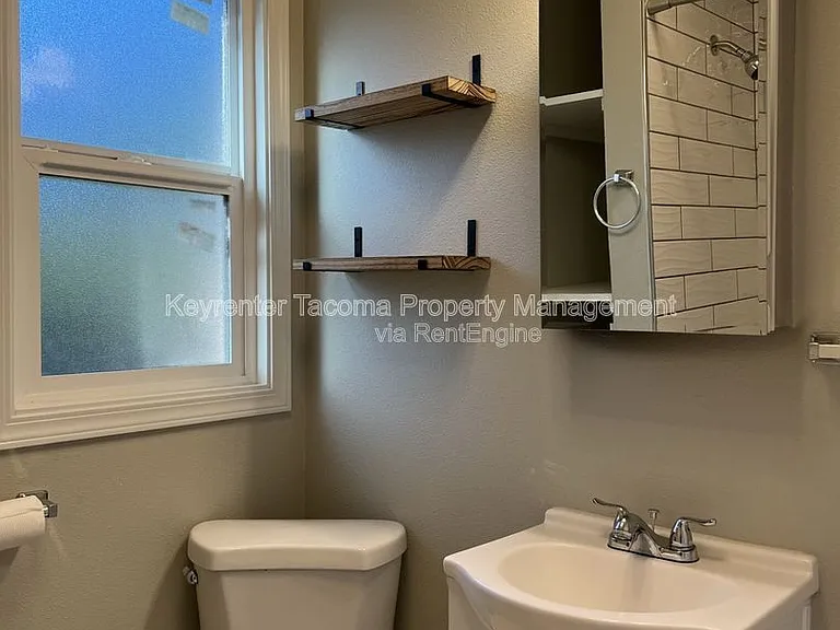 348 Harvard Ave — Photo 17