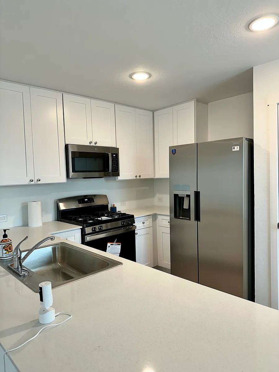 Building Photo - 207 Zyra Ave