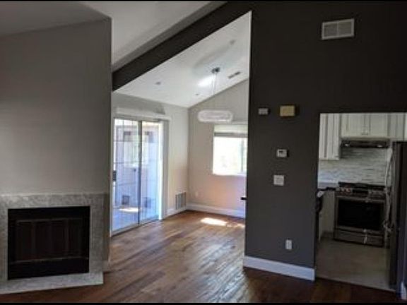 3rd image of 977 Warburton Ave APT 202