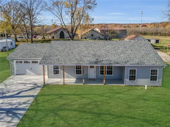 504 Ralph St, Richmond, MO 64085