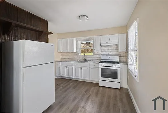 11893 Bridgevale Ave — Photo 15