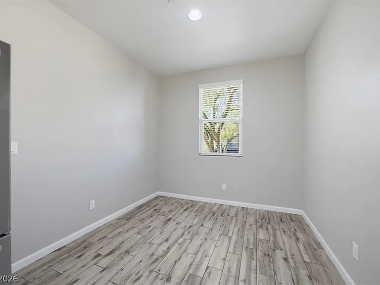 917 Spiracle Ave — Photo 10