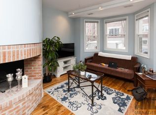 916 W Roscoe St #1-RS, Chicago, IL 60657