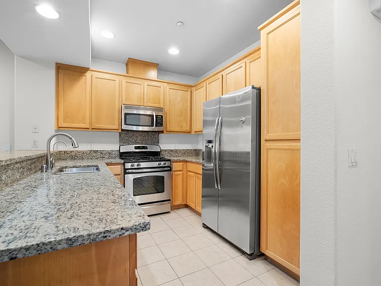 628 Boardwalk Way #1 — Photo 4