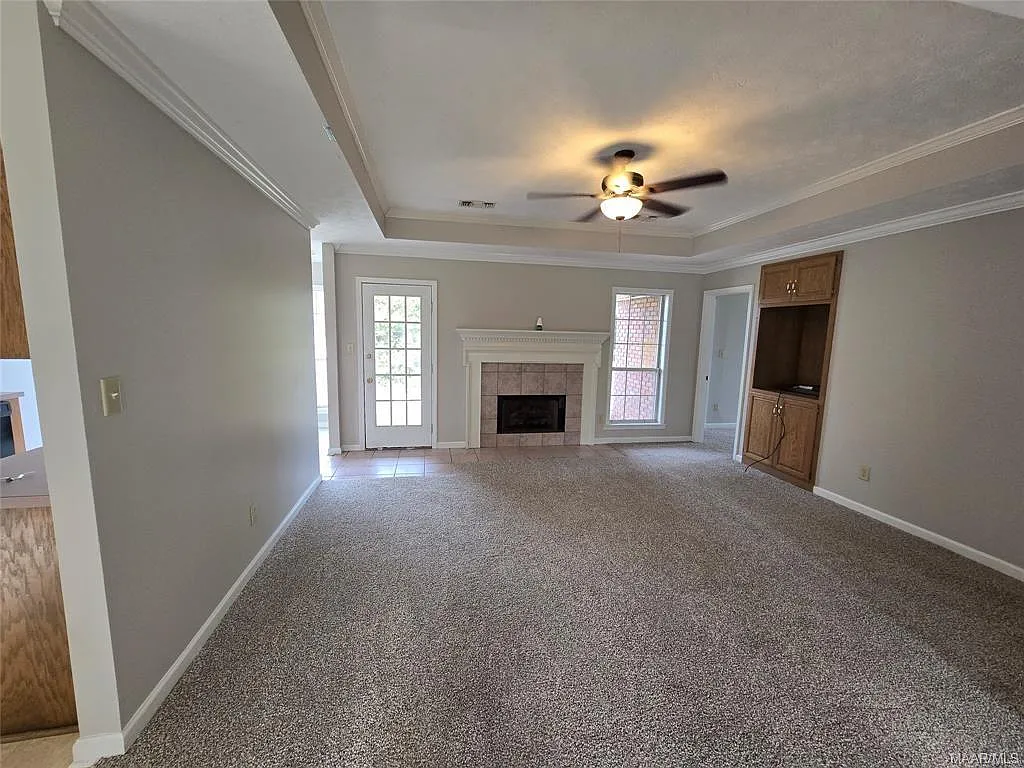 3 bed, 1611 sqft, $1,300 — Photo 2