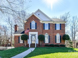 216 Rosedale Ln, Matthews, NC 28105