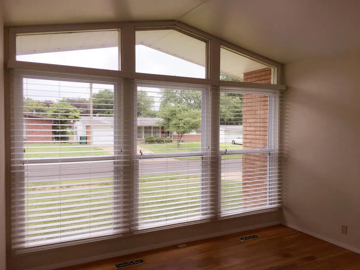 1625 Thoroughbred Lane — Photo 3