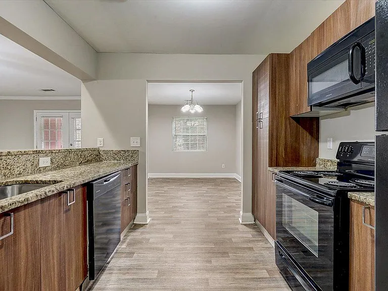 3681 Pavilion Point — Photo 40