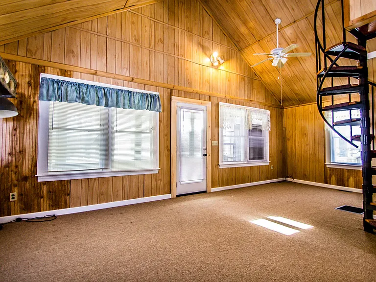 33 Welch Point Rd — Photo 15