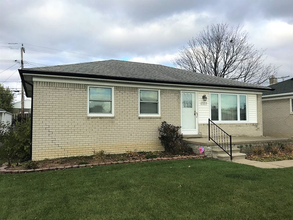 2nd image of 25255 Pattow St
