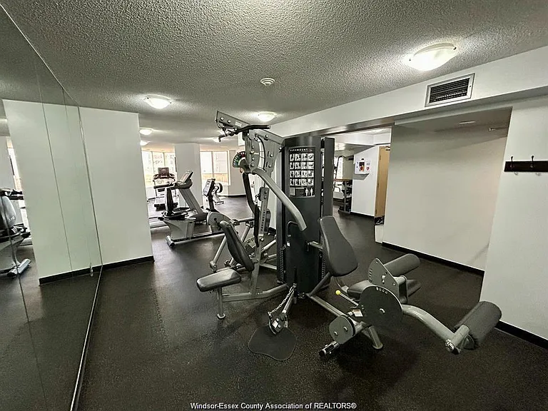 75 Riverside Dr E #901 — Photo 25