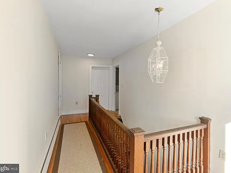 106 N Main St — Photo 20