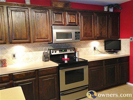 Kitchen- tons of cabinet / counter space