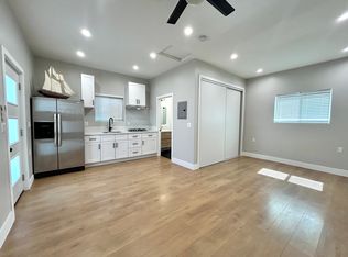 6256 Norwich Ave, Van Nuys, CA 91411