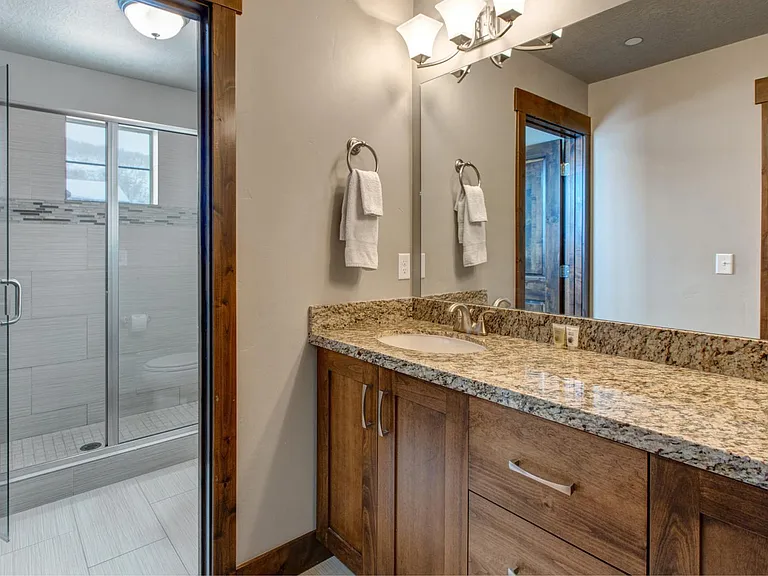 1052 W Abigail Dr — Photo 12
