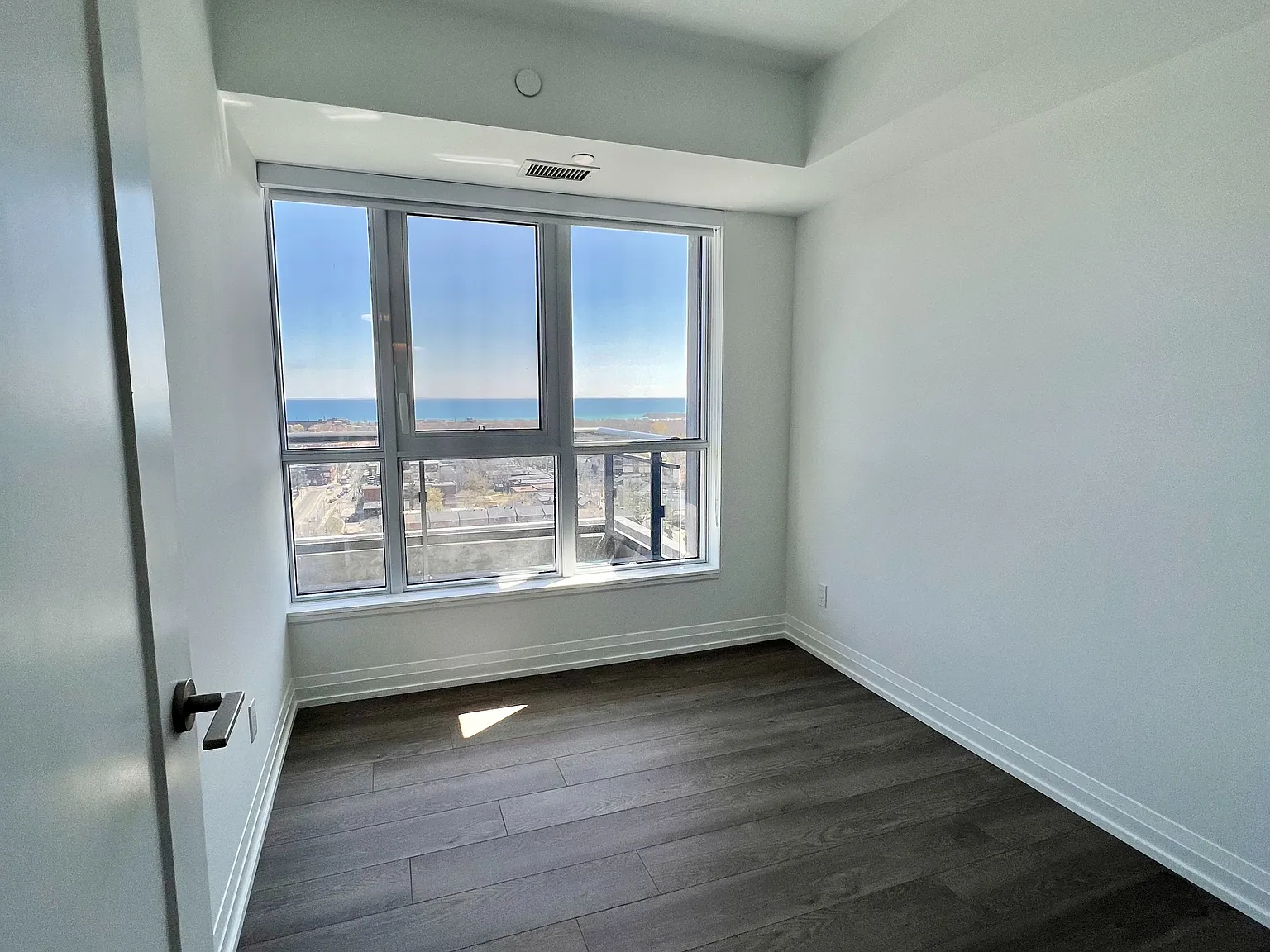 2 bed, $2,650 — Photo 4