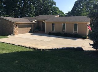 191 Shorewood Dr, Valparaiso, IN 46385