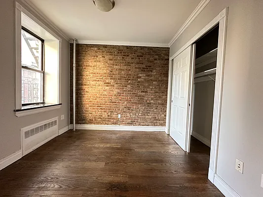 Rented by Nest Seekers International | media 9