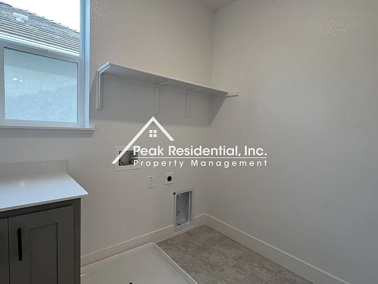 8349 Kyler Rd — Photo 23