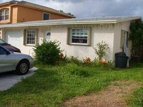 2nd image of 4711 SW 25th St