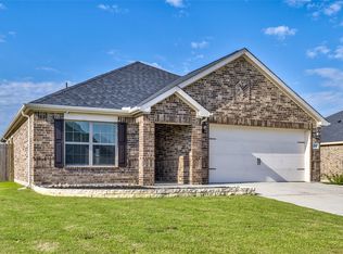 4014 Lakeview Dr, Sanger, TX 76266