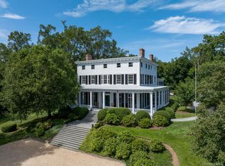 145 Oyster Bay Rd, Locust Valley, NY 11560