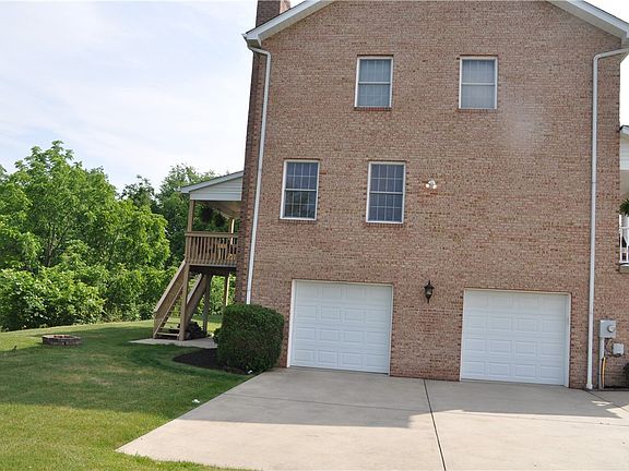 3rd image of 324 Thornwood Dr