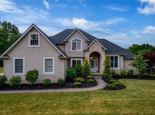 36339 Mills Rd, North Ridgeville, OH 44039