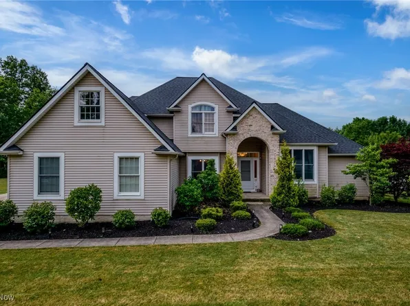 36339 Mills Rd, North Ridgeville, OH 44039