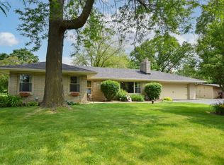 N68W15240 Prudence Dr, Menomonee Falls, WI 53051