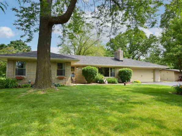 N68W15240 Prudence DRIVE, Menomonee Falls, WI 53051