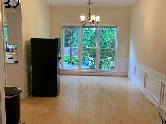 4th image of 2928 Mason Blvd