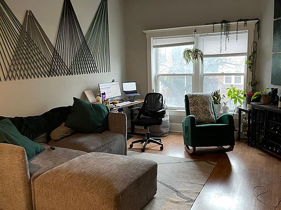 2nd image of 2316 W Superior St APT 2W