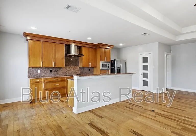 2690 Rockbrook Dr #4 — Photo 4