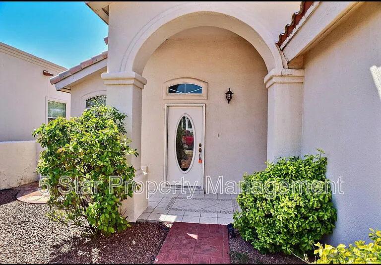 1560 Via Appia St — Photo 4
