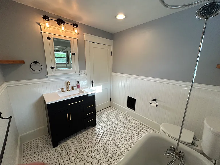 640 N Grant St — Photo 22