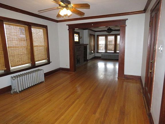 3rd image of 4845 W Barry Avenue # Fl 2nd