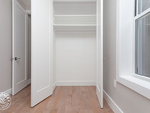 3rd image of 206 Sumpter St #5U
