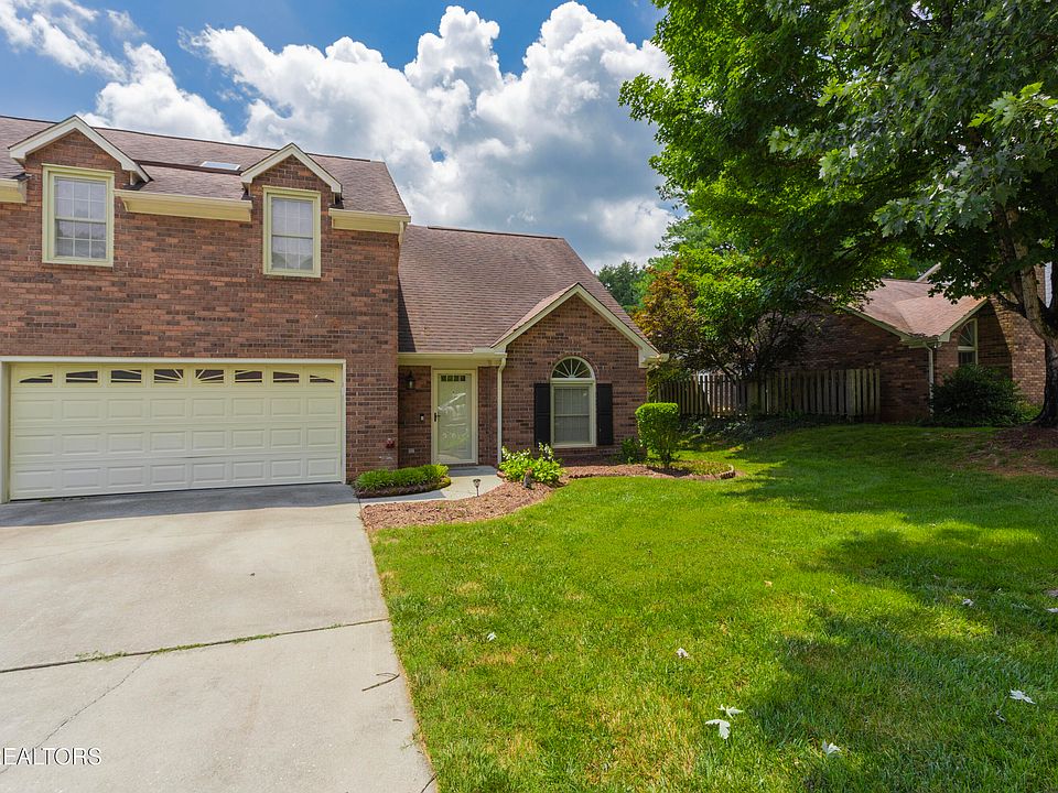 1st image of 709 Landing Ln