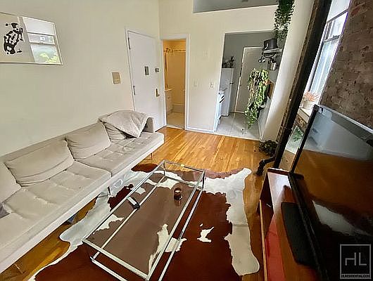5th image of 31 Avenue C #4