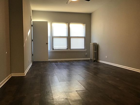 5th image of 820 W Agatite Ave APT 202